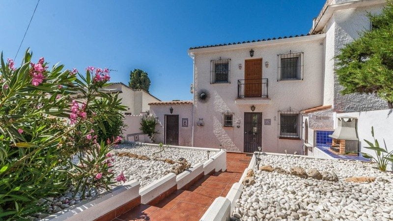 Marbella Estates - Reihenhäuser zum Verkauf in Costabella