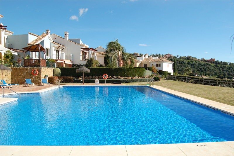 Marbella Estates - Reihenhäuser zum Verkauf in Los Arqueros